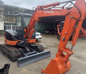 Excavadora Usada HITACHI ZX50U ZX60 de 5 Toneladas, Piezas Originales, Buen Estado, Lista para Trabajar, Pocas Horas de Uso, en Venta - Product Image 4