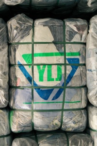 Giacche <span class=keywords><strong>in</strong></span> Denim Usate da Uomo e Donna, Cappotti con Bottoni, Abbigliamento Misto di Tendenza, <span class=keywords><strong>Vestiti</strong></span> Usati Invernali <span class=keywords><strong>in</strong></span> Balle - Vendita all'Ingrosso - Product Image 6