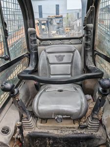 Carregadeira Compacta Usada de Baixo Custo SR200 4x4 com Motor <span class=keywords><strong>Yanmar</strong></span>, Capacidade de Carga de 1134kg, Modelo 2020, Poucas Horas de Uso - Product Image 3