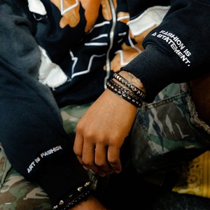 Sudadera Corta Personalizada con Bordado y Estampado, de 450 g/m², Gruesa, con Cierre y Lavado Ácido Desgastado para Hombre - Product Image 6