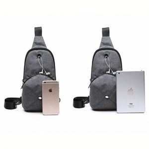 Bolso de Pecho Estilo Vintage Personalizado con Cierre de Cremallera y Protección Antirrobo, Hecho de Poliéster Resistente - Product Image 4