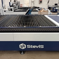 ST-PL4015E Laser à fibre de table d'échange 1500W pour le système de contrôle Hiwin Guiderail Cypcut prend en charge les formats AI BMP PLT