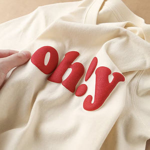 Nouveau style T-shirt 3D multicolore en mousse avec motif graphique, T-shirt d'été pour homme avec lettres et impression en relief, avec logo à l'avant et à l'arrière - Product Image 3