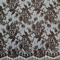 YY Haute Qualité Motif Floral 100% Polyester Léger Café Français Cils Dentelle Tissu pour Robes De Mariée & Couture