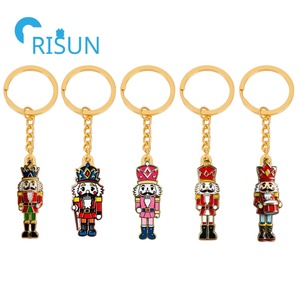 Llavero <span class=keywords><strong>de</strong></span> Metal Personalizado con Diseño <span class=keywords><strong>de</strong></span> <span class=keywords><strong>Cascanueces</strong></span> Navideño, Bailarín <span class=keywords><strong>de</strong></span> <span class=keywords><strong>Cascanueces</strong></span>, Llavero con Colgante <span class=keywords><strong>de</strong></span> <span class=keywords><strong>Cascanueces</strong></span> Clara - Product Image 1