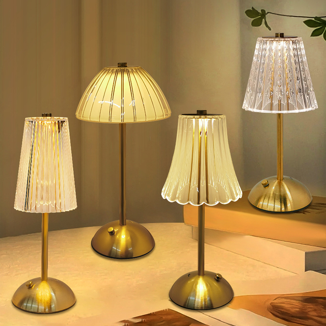 Modern Bedroom Crystal Metal Battery Operated Touch Control 3W LED Cordless Decorative Table Lamp