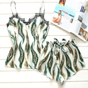 Conjunto de dos piezas de ropa de estar por casa de imitación de seda negra, estilo europeo y americano, a la moda y cómodo, al por mayor. - Product Image 3