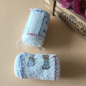 Bandage en crêpe élastique Pipal Tree 7,5 cm x 4,5 m pour formation aux premiers secours - Product Image 4