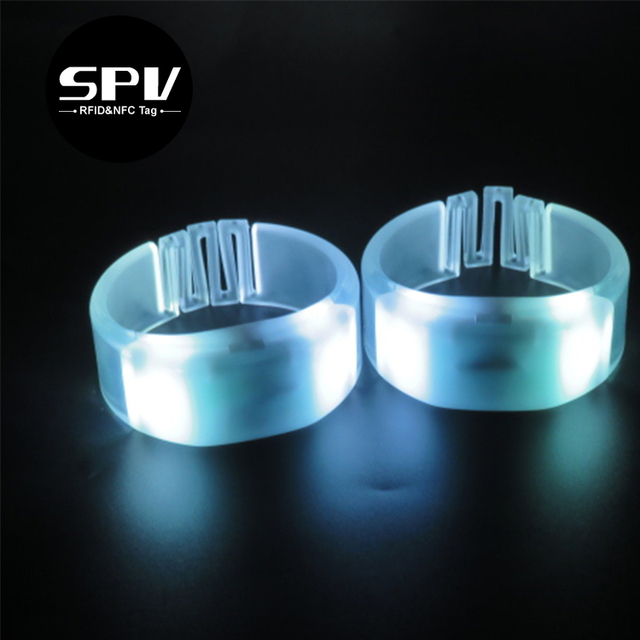 Remote Control DMX 15 Colors Flashing Silicone LED Bracelet Wristbands for Party