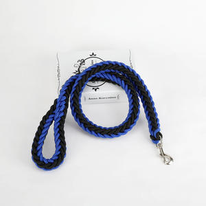 จำหน่ายโดยตรงจากผู้ผลิต สายจูงสุนัขขนสีทองขนาดใหญ่ สายจูงไนลอนแฟชั่น ตกแต่งด้วยริบบิ้น ขายส่งอุปกรณ์สัตว์เลี้ยง - Product Image 4