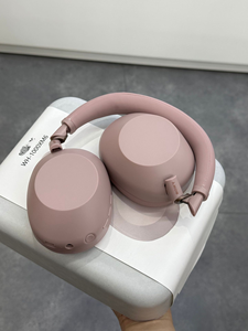 Audífonos Intrauditivos con Bajos Profundos, Diseño Plegable, Cancelación Activa de Ruido 5.4, Resistentes al Agua IPX4, para Audiófilos, Viajes y Aviación - Product Image 2