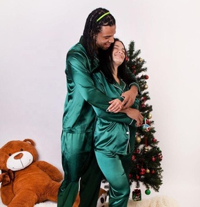 Pijamas Navideños <span class=keywords><strong>de</strong></span> Seda para Adultos, Niños y Bebés, Manga Larga, Rojo y Verde, Cómodos, para Hombre y Mujer, Satén Mate - Product Image 2