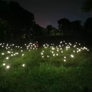 Lámpara de Mariposa Dinámica Oscilante para Patio, Luz de Luciérnaga Enchufable, Iluminación de Jardín, Camino, Color RGB Cambiante, Iluminación de Paisaje - Product Image 2