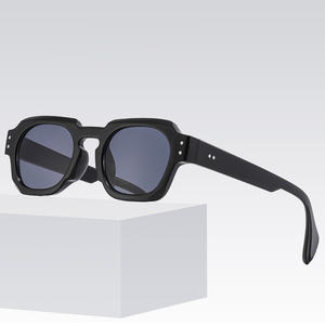 DL GLASSES, venta al por mayor, nuevas gafas De moda, personalidad personalizada, pequeño cuadrado, mijo, uñas, gafas De Sol Unisex, 2024 Gafas De Sol - Product Image 1