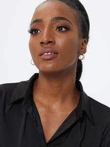 Boucles d'oreilles en laiton plaqué or 14 carats bijoux de mode de style chrétien religieux vintage avec motif de forme de numéro géométrique en zircon cerceau - Product Image 3