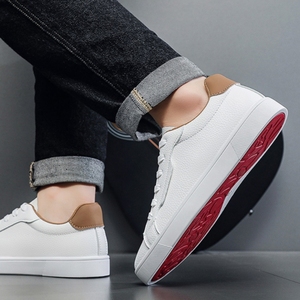 Nouvelles baskets minimalistes de style coréen pour hommes, respirantes, blanches, décontractées - Product Image 5