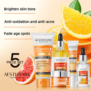 Set de Cuidado Facial de 5 Piezas con Vitamina C Orgánica Herbal Natural, Limpiador Facial, Tónico, Suero, Crema para Ojos, Blanqueador e Iluminador - Product Image 3