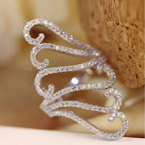 Anello da Cocktail Q290 per Donna in Argento 925 con Incastonatura Pavé di Cristalli e Strass, Gioiello Raffinato per Matrimonio - Product Image 1