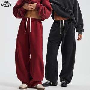 Pantalones de chándal gruesos de forro polar para <span class=keywords><strong>hombre</strong></span>, con efecto lavado, de pierna ancha y curvada, personalizables con bordado, estilo holgado y pesado - Product Image 1
