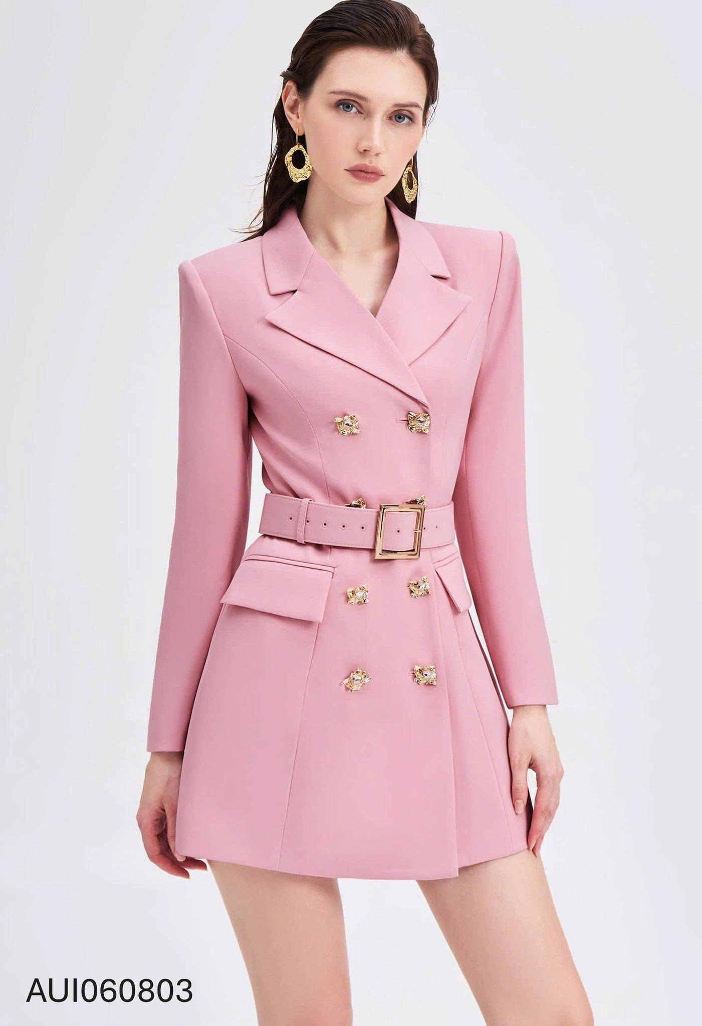 สีชมพูอ่อน