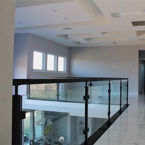 ระบบราวกันตกสแตนเลสสำหรับภายในอาคาร ดีไซน์เสาและราวกันตก - Product Image 5