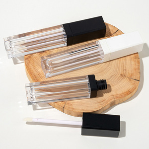 Envases de Tubos de Brillo Labial Transparentes con Logotipo Personalizado, Tubo de Lápiz Labial Cuadrado Vacío Transparente de 10 ml y 10 g con Tapa Negra - Product Image 2