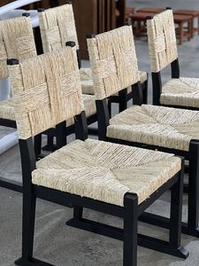 Sedia da pranzo in legno massello di frassino nero Wabi-Sabi con seduta in paglia intrecciata a mano, mobili rustici per ristoranti in stile farmhouse, vendita all'ingrosso - Product Image 4