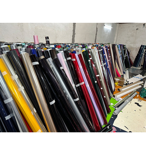 XPTPU <span class=keywords><strong>Vinilo</strong></span> Adhesivo de PVC PET de Alto Brillo para Forrar Coches, Película de <span class=keywords><strong>Vinilo</strong></span> para Rotulación Automotriz Más Vendida - Product Image 1