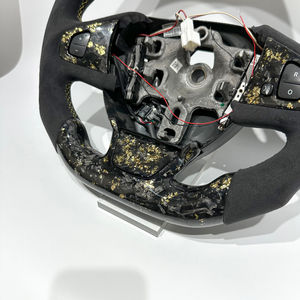 <span class=keywords><strong>Volant</strong></span> de course en fibre de carbone forgé or pour Renault <span class=keywords><strong>Clio</strong></span> 4 avec écran LED, vente directe d'usine pour <span class=keywords><strong>volant</strong></span> <span class=keywords><strong>Clio</strong></span> 4 RS, nouveau - Product Image 3