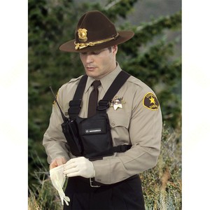 HLN6602A Portable Universal Nylon Chest Pack for DP1400 DP2600E DP4800E Xpr3500e CP200D DEP450 Xpr7550e DGP8550E Two-way Radio - Product Image 6