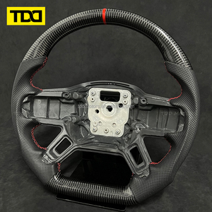 Volante de Fibra de Carbono Real TDD Compatible con Land Rover Defender 2020-2024, Acabado Brillante - Product Image 5