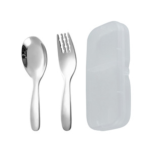 Juego de tenedor y cuchara portátiles de acero inoxidable para niños de 2 a 4 años, sin BPA, con estuche - Product Image 1