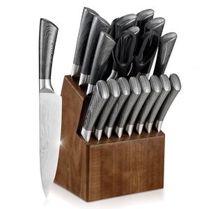 Ensemble de 15 couteaux de cuisine en acier inoxydable à motif Damas avec bloc à couteaux en bois - Product Image 1