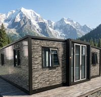 Maison Modulaire Conteneurisée au Design Ferme Moderne, Respirante, Isolée et Extensible, Idéale pour Bureau, Appartement, Hôpital