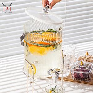 Frasco De Dispensador De Bebidas Plásticas Com Tap Stand Equipamento De Catering Dispensadores De Bebidas De Suco De Limonada Com Alça Para Piquenique De Casamento - Product Image 4