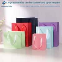 Sacs en papier haut de gamme et sacs cadeaux - Emballage personnalisable et biodégradable pour les bijouteries et les magasins de vêtements