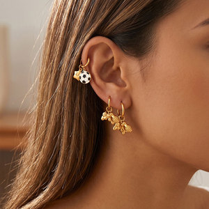 Pendientes Deportivos de Fútbol de Acero Inoxidable 316L con Baño de Oro Fino de 14k y 18k al por Mayor para Mujer - Product Image 3