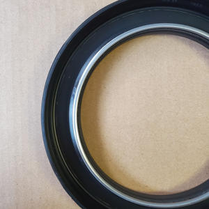 High-pressure Shaft Oil Seal 133*187*24 Tc High-wear-resistance <b>Rubber</b> Nbr Fkm Customized Size Supply China Manufacturer - Product Image 5