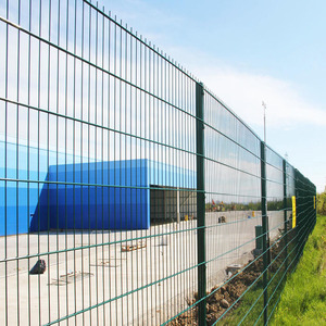Clôture en double <span class=keywords><strong>grillage</strong></span> métallique renforcé, maille de sécurité durable, construction soudée, fil barbelé pour une prévention accrue des intrusions - Product Image 4