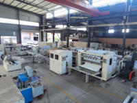 Machine automatique de fabrication de boîtes de mouchoirs en papier