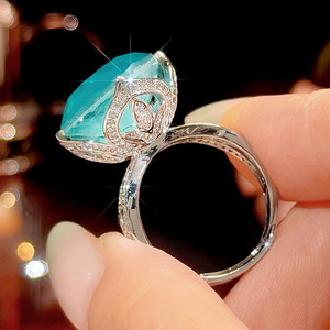 Anillos de circonita coloridos de corte ovalado Toderi de 15*18 mm, chapados en platino y cobre, joyería de flores moderna para banquetes para mujer - Product Image 4