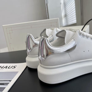 Wholesale American street fashion casual shoes - white, simple design, thick sole, flat bottom, luxurious walking shoes for men - Product Image 2