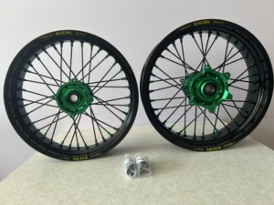 Juego de Ruedas <span class=keywords><strong>Supermotard</strong></span> <span class=keywords><strong>KX</strong></span> KXF de 17 Pulgadas de Alto Rendimiento con Buje Compatible con Kx125/250 Kxf250 - Product Image 2
