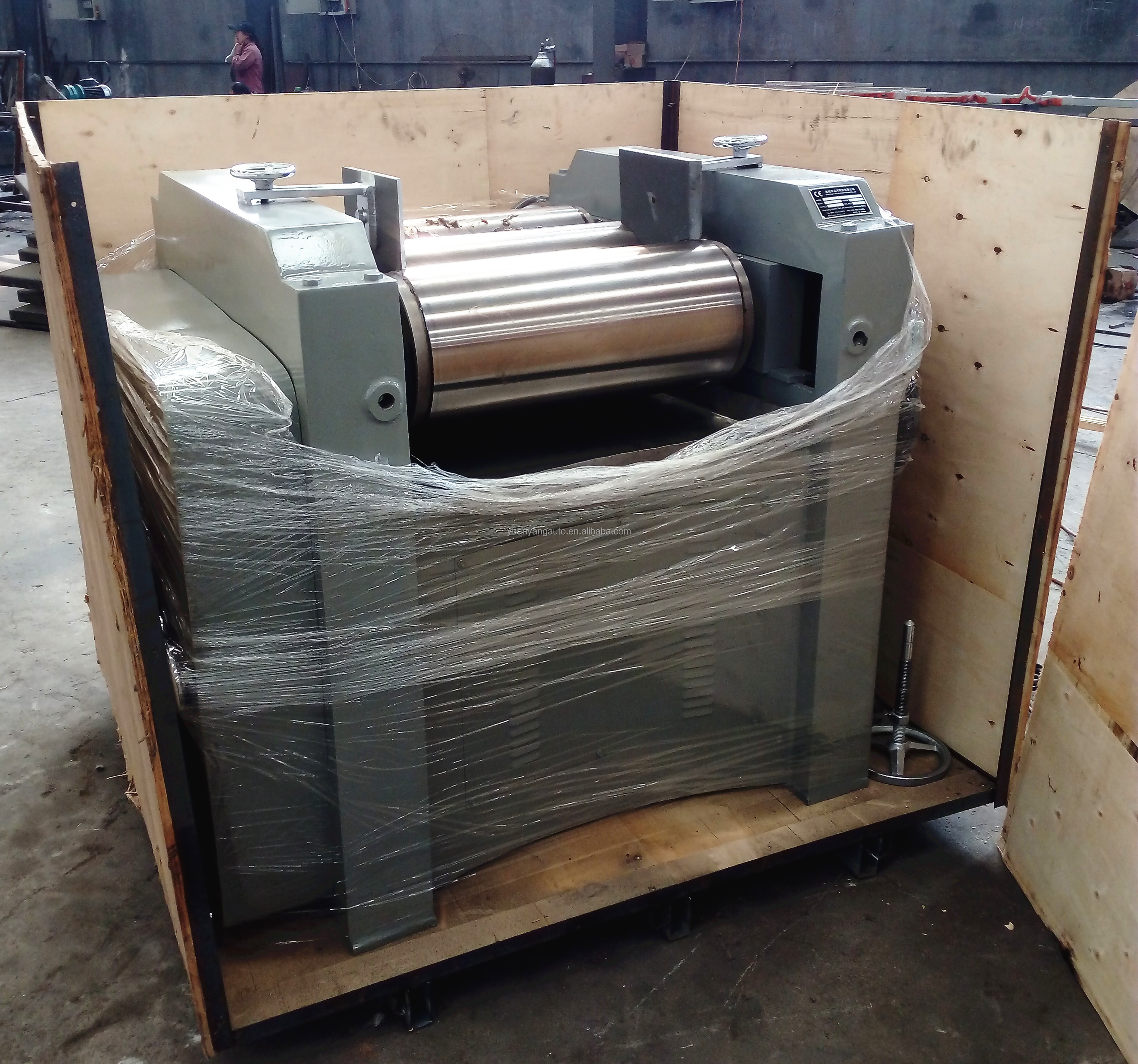 制皂三辊研磨机200-300千克公里/小时 - buy triple roller mill