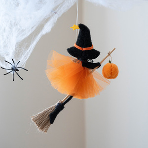 Nuevas decoraciones de Halloween para colgar en la pared, escoba de calabaza, muñeca de bruja, decoraciones para fiestas en casa, suministros, accesorios de ambiente festivo - Product Image 3