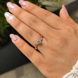 Bague en diamant de laboratoire intemporelle, attrait classique, bijoux élégants, parfaite pour les occasions de fiançailles, de demande en mariage ou d'anniversaire - Product Image 2