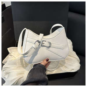 Bolso de hombro nuevo, elegante y a la moda, de diseño exclusivo con textura de alta gama para mujer, en color sólido. - Product Image 6