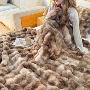 Juego de edredón coral ultra suave, ropa de cama de invierno tamaño King con comodidad ponderada cálida, incluye sábana, funda de almohada, funda Nórdica - Product Image 6