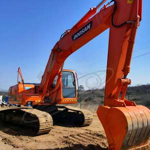 Excavatrice sur chenilles hydraulique Doosan DH220LC-7 99% neuve, 22 tonnes, d'occasion, garantie 1 an, haute efficacité, à vendre - Product Image 3