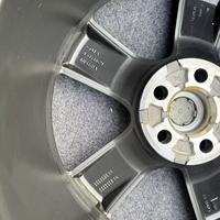 Jantes SUV 20 pouces en alliage d'aluminium forgé à cinq branches pour Defender, finition gris canon usiné, avec boulons inclus